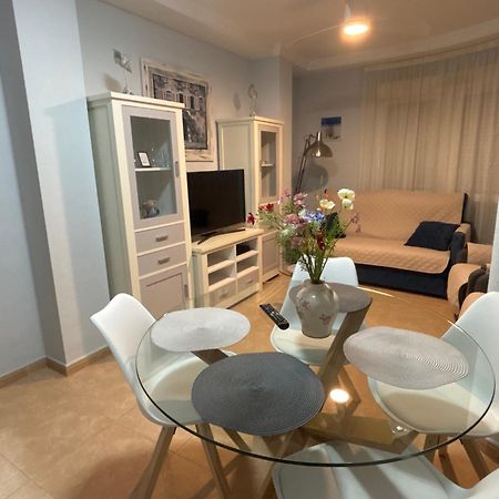 Vinas Apartment Торевиеха Екстериор снимка