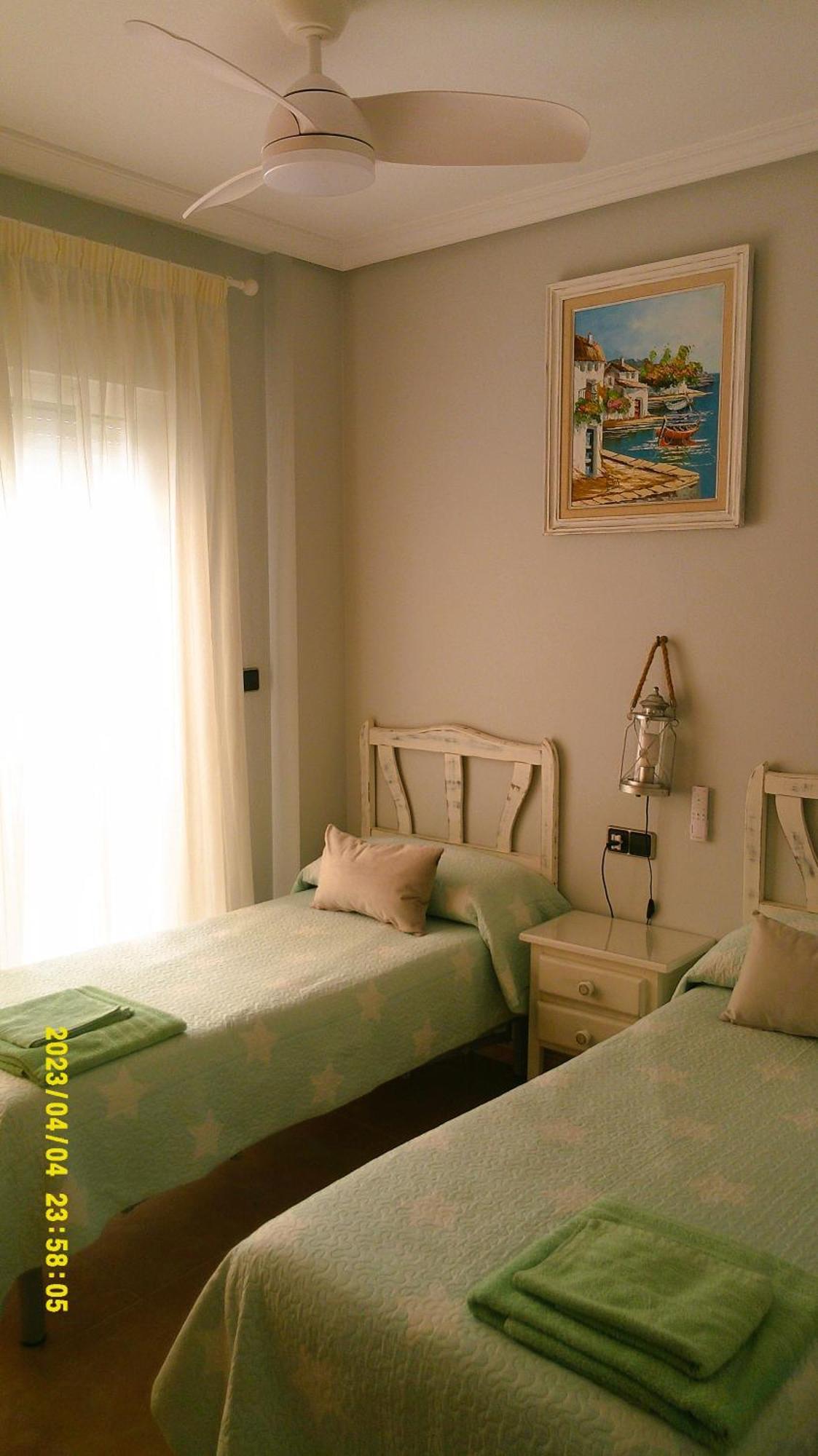 Vinas Apartment Торевиеха Екстериор снимка