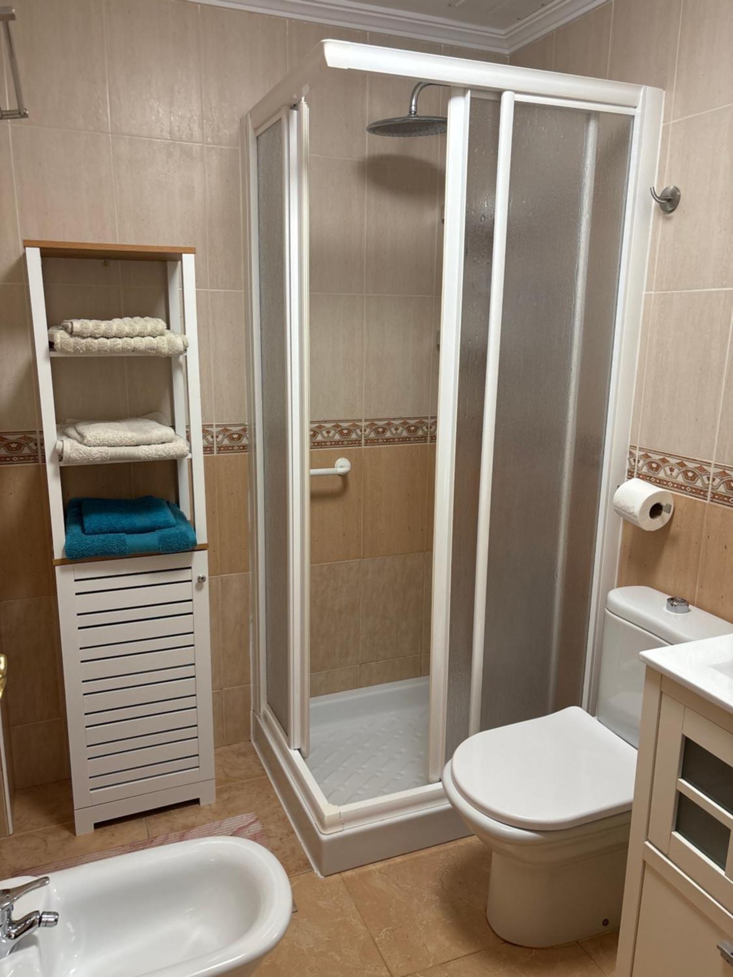 Vinas Apartment Торевиеха Екстериор снимка