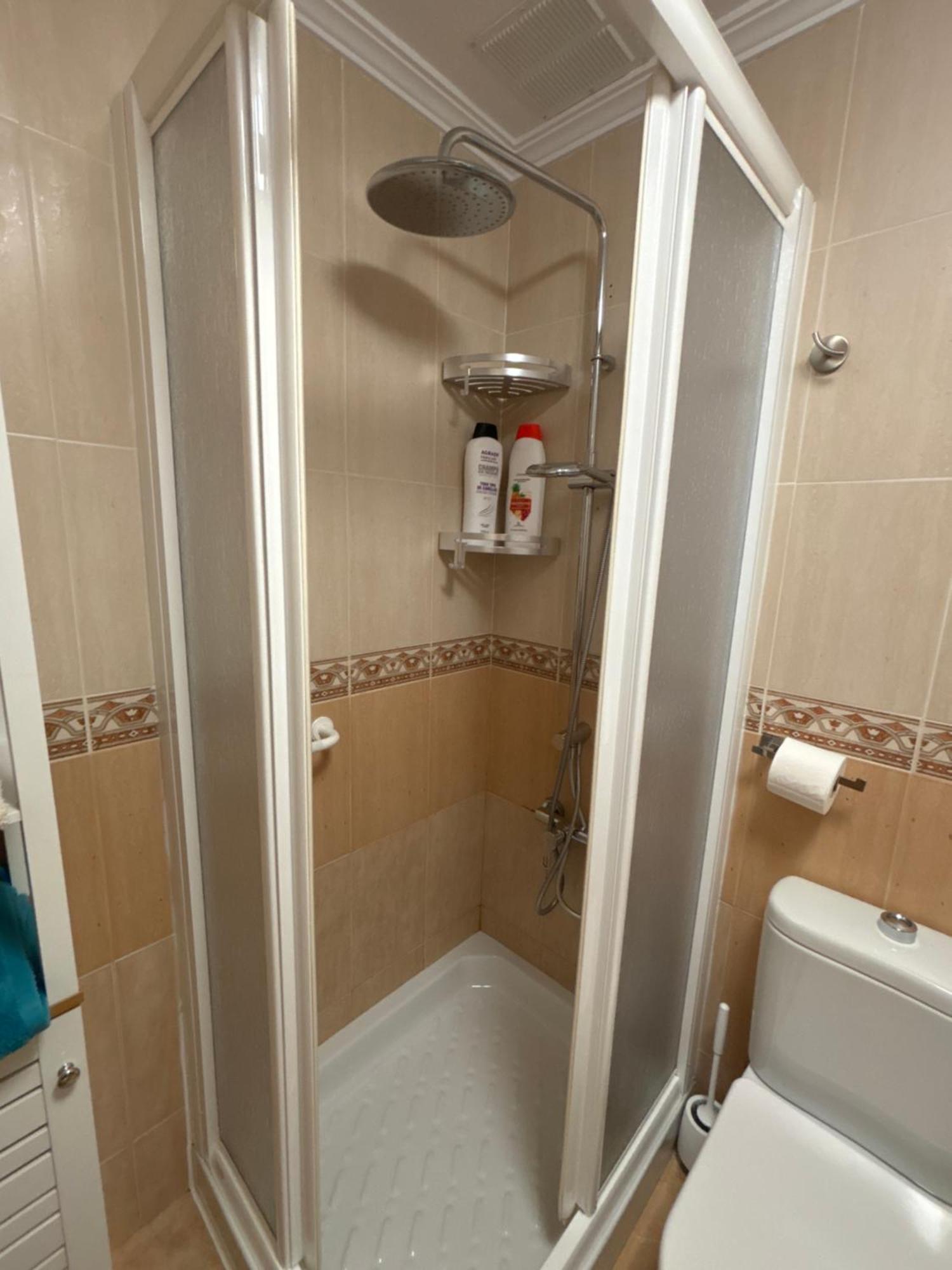 Vinas Apartment Торевиеха Екстериор снимка